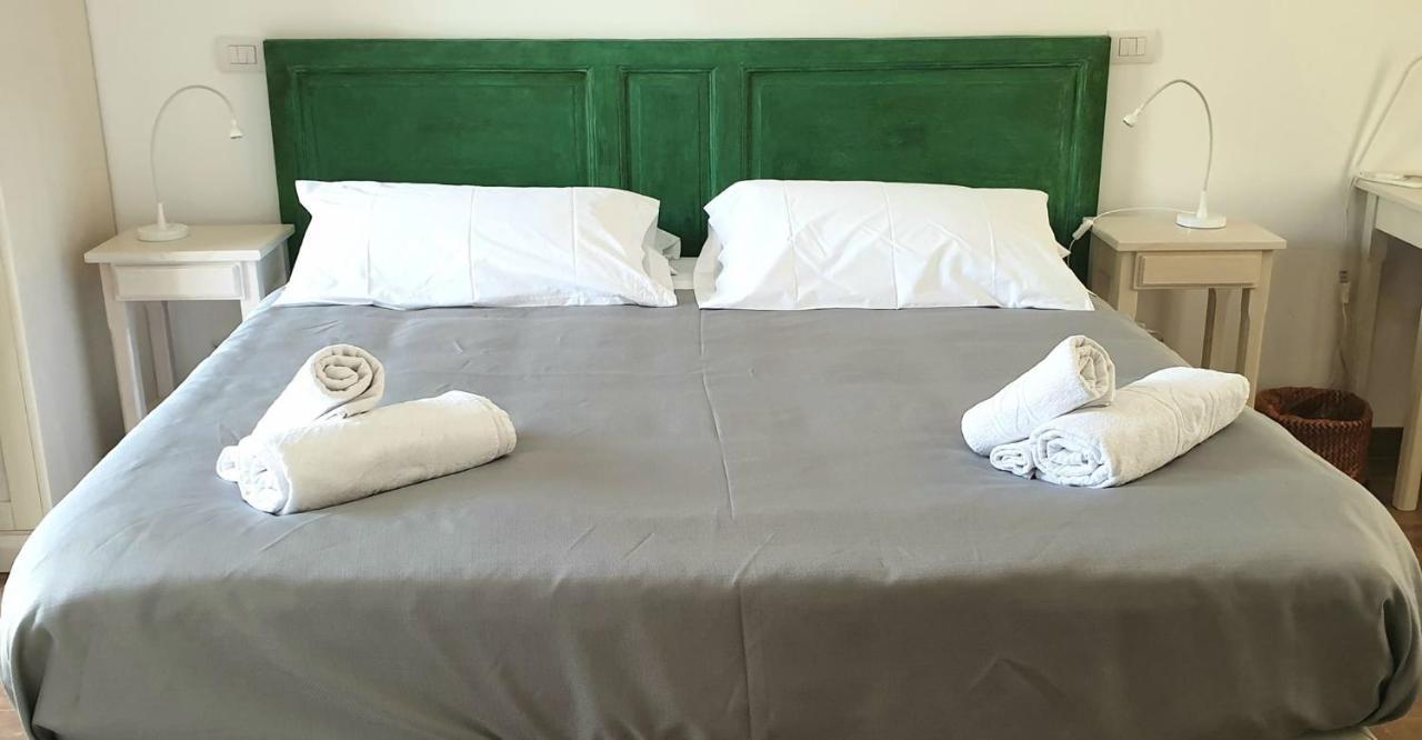 Uliwood Hotell Caltanissetta Exteriör bild