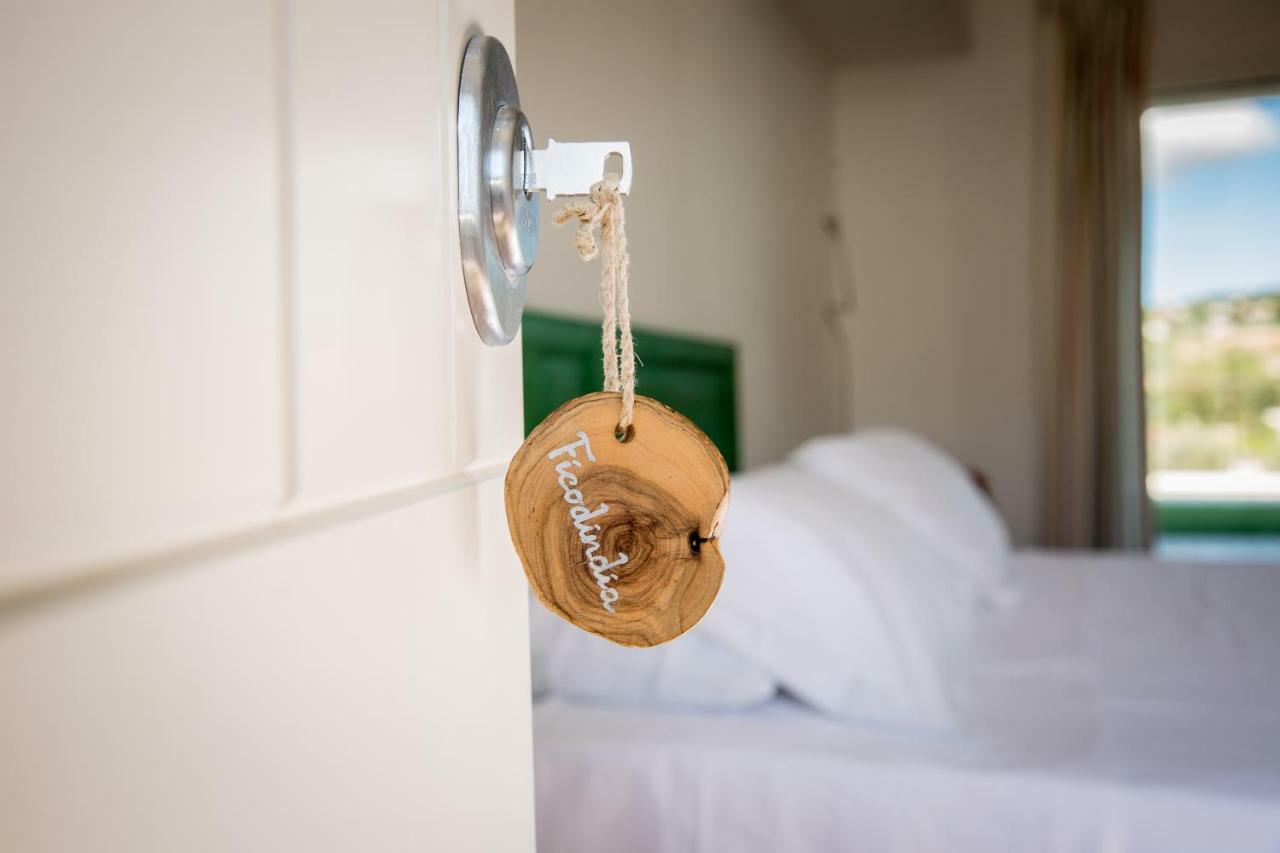 Uliwood Hotell Caltanissetta Exteriör bild